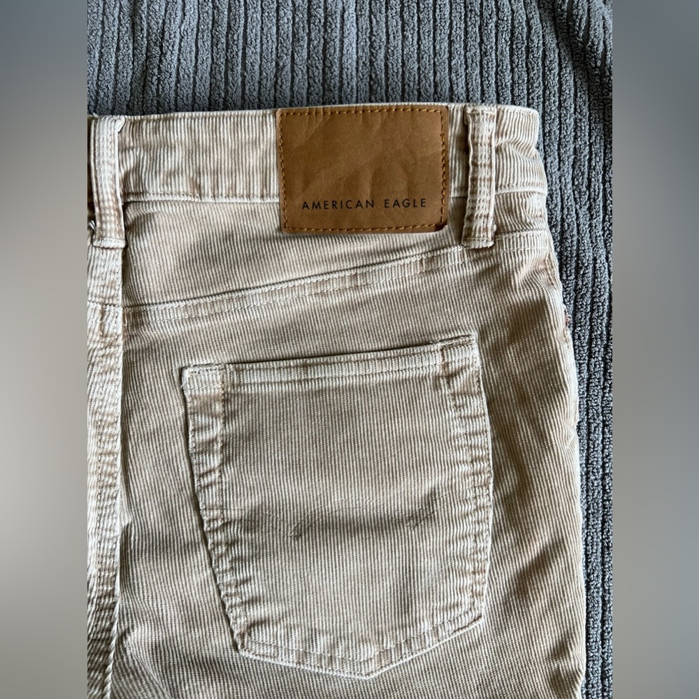 American Eagle - NE(X)T LEVEL FLEX Corduroy “SLIM” jeans.